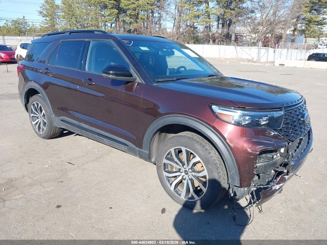 Salvage Ford Explorer Image