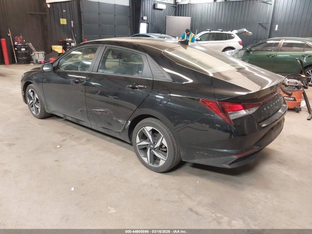 Hyundai ELANTRA Sel