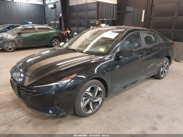 Hyundai ELANTRA Sel