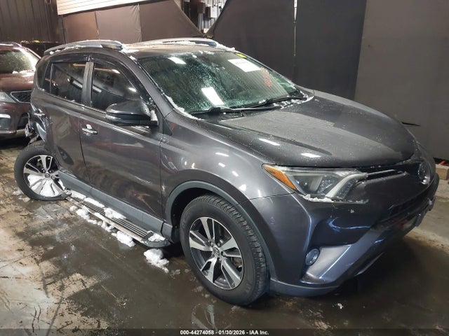 Salvage Toyota RAV4 Image