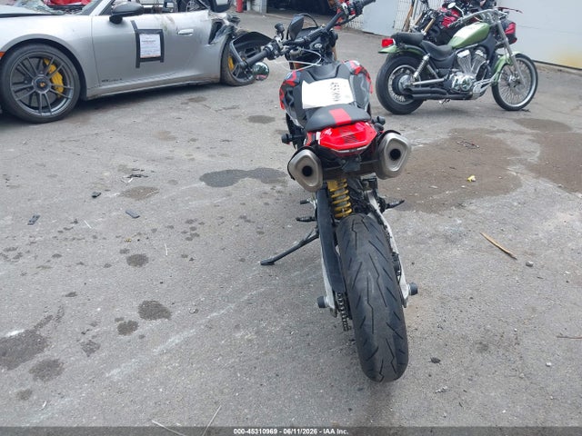 Ducati Hypermotard