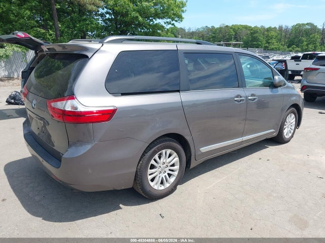 Toyota Sienna Xle 8 Passenger