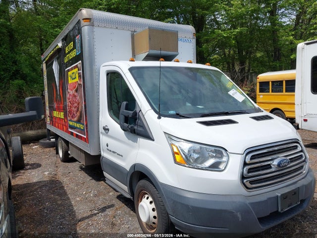 Salvage Ford Transit Image