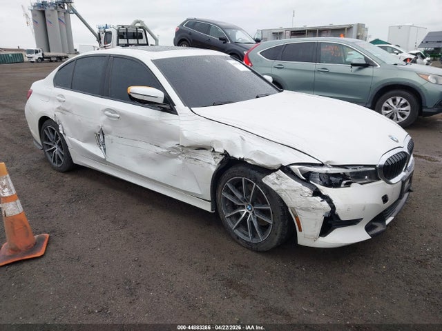 Salvage BMW 3 Series Image