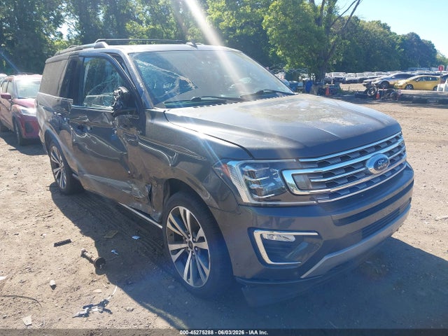 Salvage Ford Expedition Image