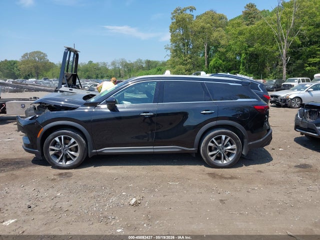 INFINITI Qx Luxe Awd