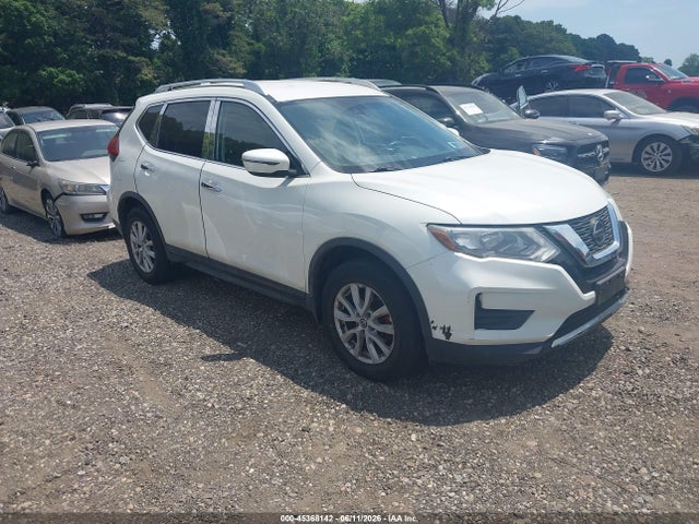 Salvage Nissan Rogue Image