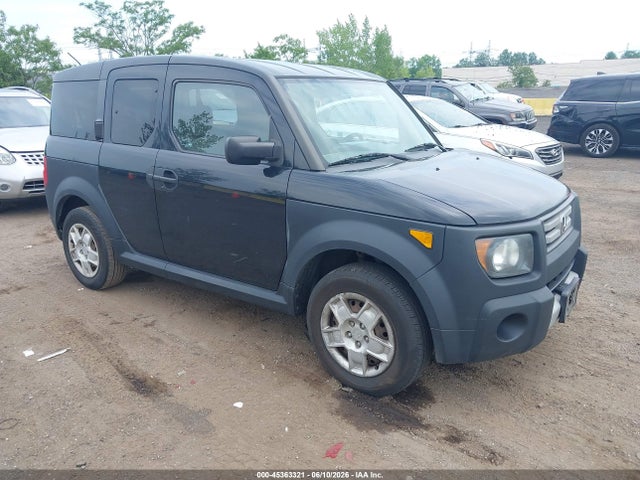 Salvage Honda Element Image