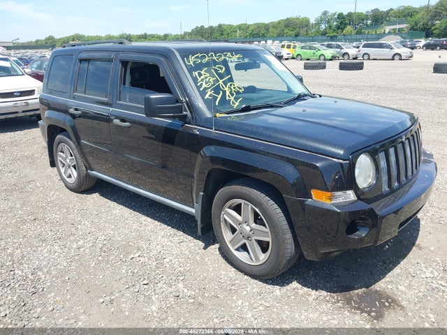 Salvage Jeep Patriot Image