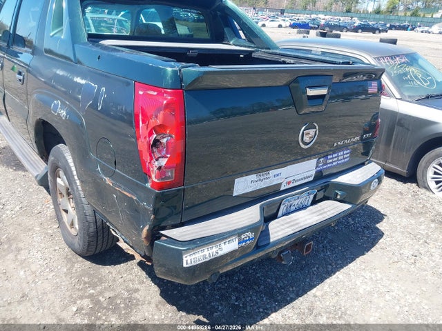 Cadillac Escalade Standard