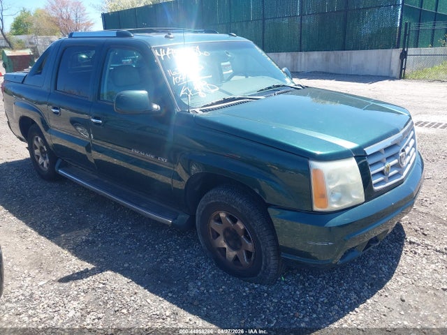 Salvage Cadillac Escalade Image