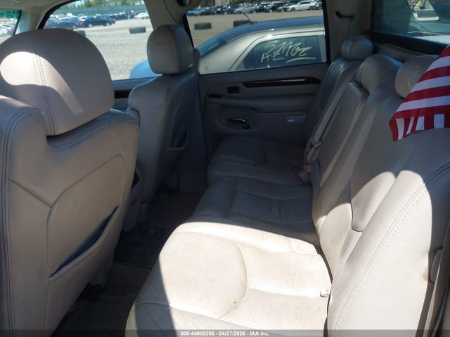 Cadillac Escalade Standard