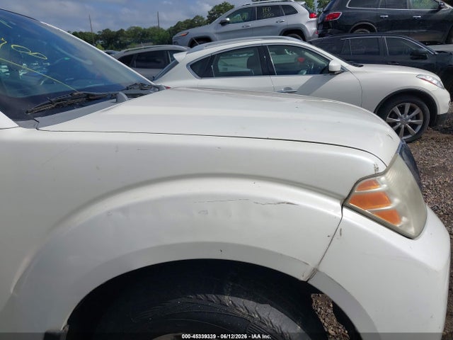 Nissan Pathfinder Le