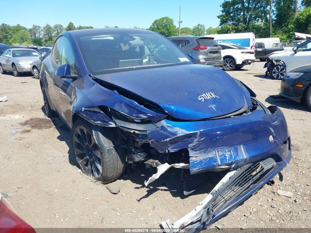 Salvage Tesla Model Y Image