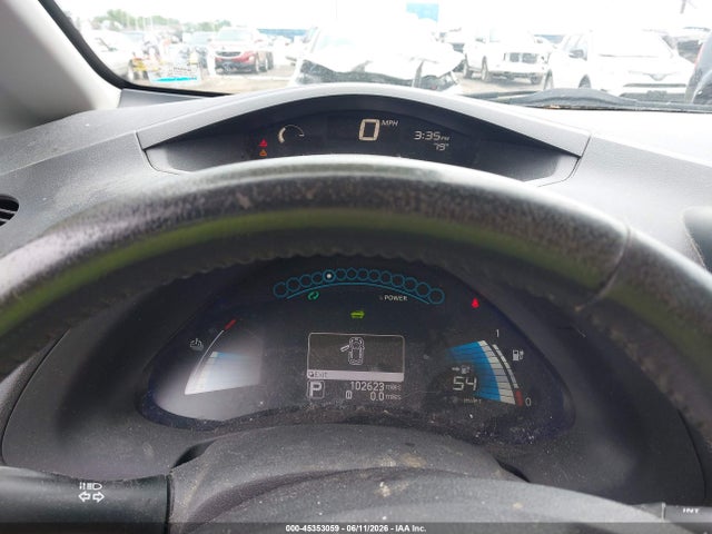 Nissan LEAF S