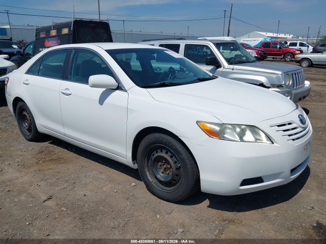 Salvage Toyota Camry Image