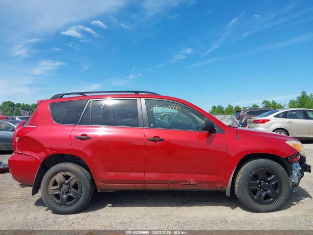 Toyota RAV4 Base V6