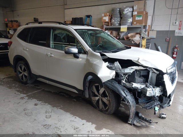 Salvage Subaru Forester Image