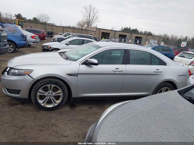 Ford Taurus Sel