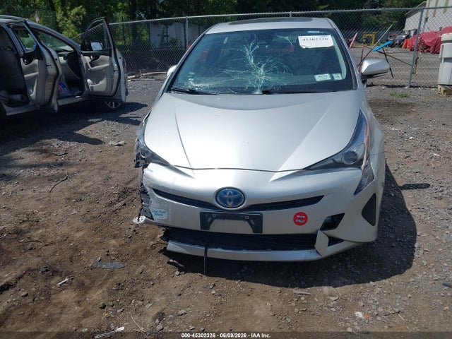 Toyota Prius Three