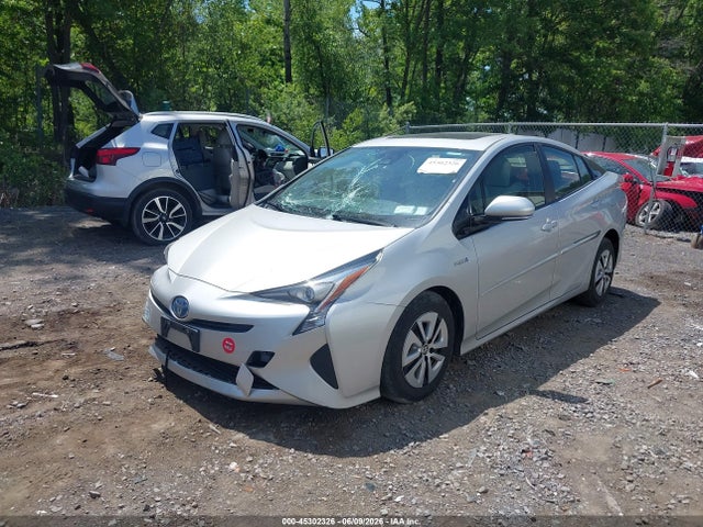 Toyota Prius Three