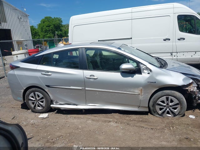 Toyota Prius Three