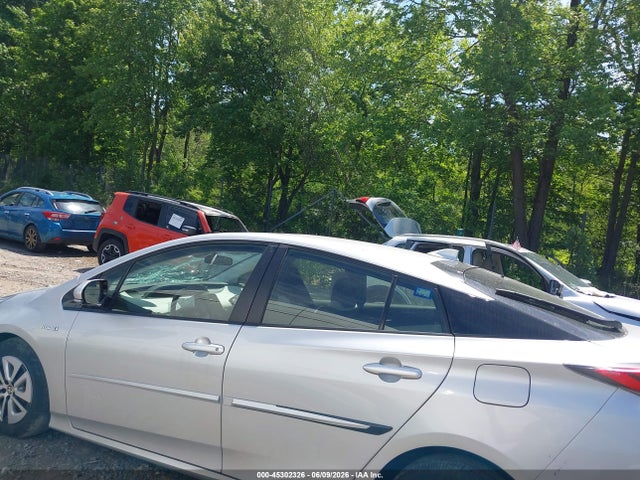 Toyota Prius Three