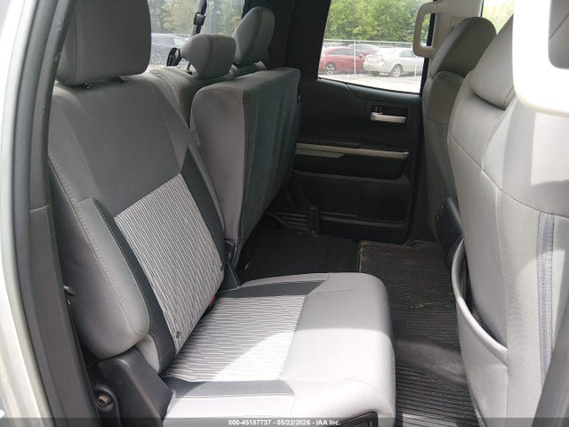 Toyota Tundra Sr5 5.7l V8