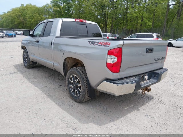 Toyota Tundra Sr5 5.7l V8