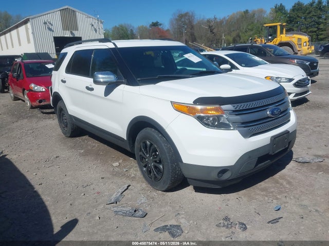 Salvage Ford Explorer Image