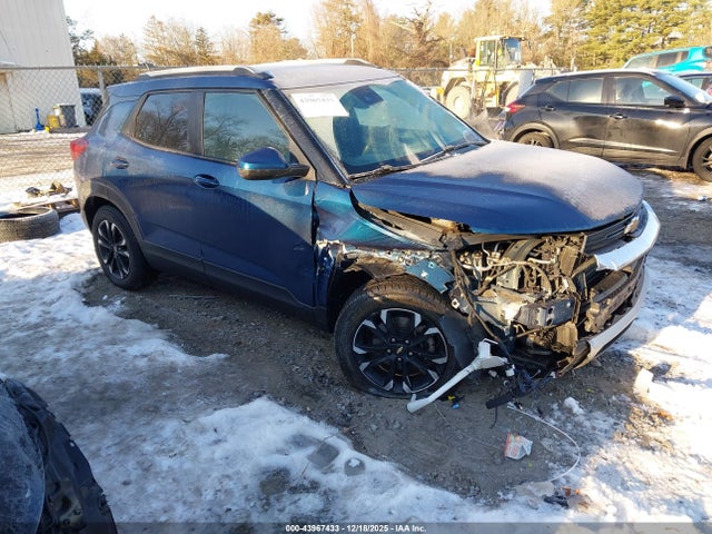 Salvage Chevrolet Trailblazer Image