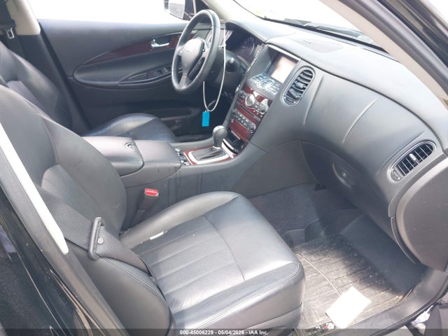 INFINITI Qx