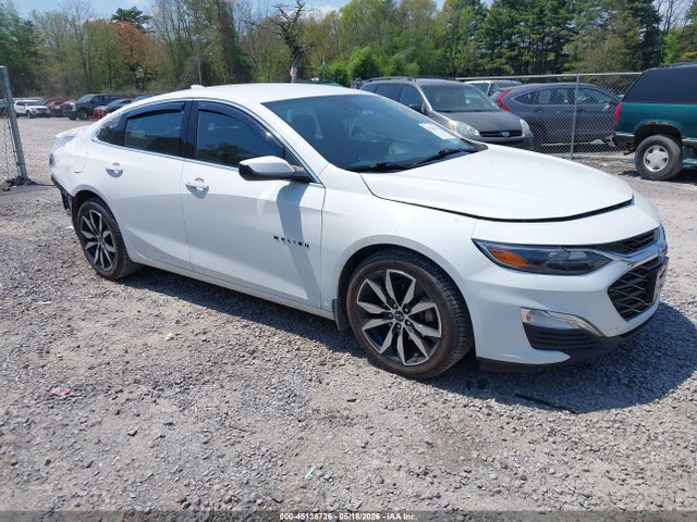 Salvage Chevrolet Malibu Image