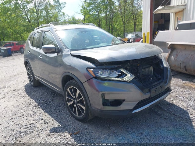 Salvage Nissan Rogue Image