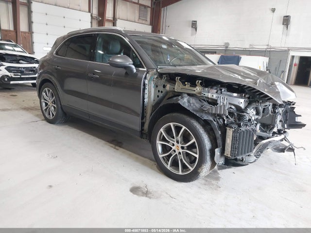 Salvage Porsche Cayenne Image