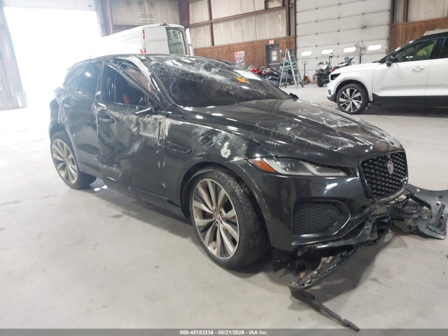 Salvage Jaguar F-PACE Image