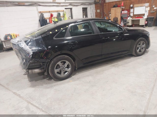 Kia K5 Lxs