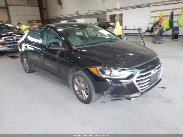 Salvage Hyundai ELANTRA Image