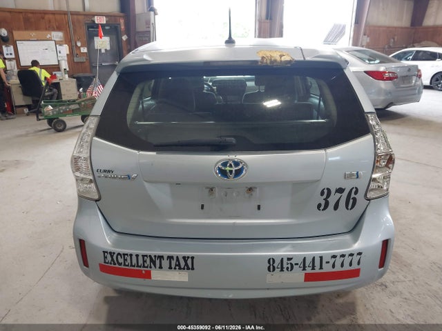 Toyota Prius v Three