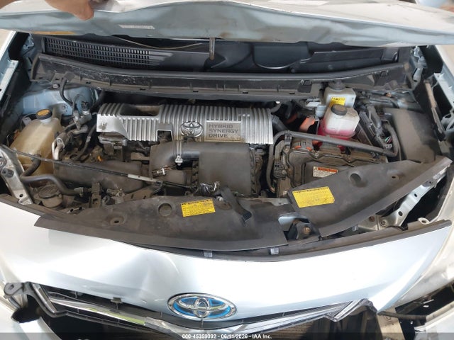 Toyota Prius v Three