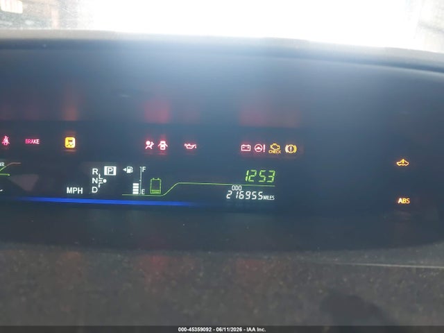 Toyota Prius v Three