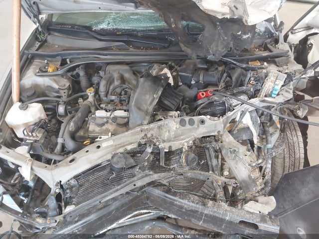 Toyota Camry Le V6