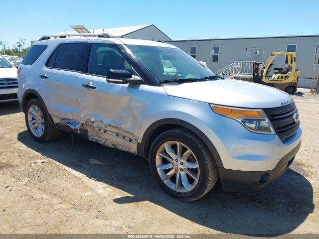 Salvage Ford Explorer Image