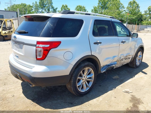 Ford Explorer Xlt