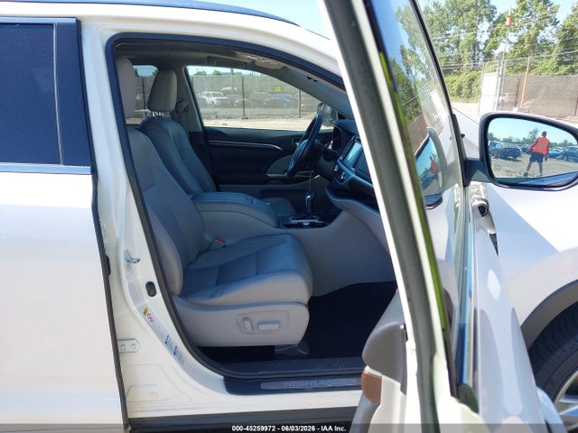 Toyota Highlander Limited Platinum V6