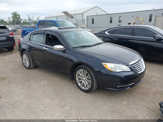 Salvage Chrysler 200 Image