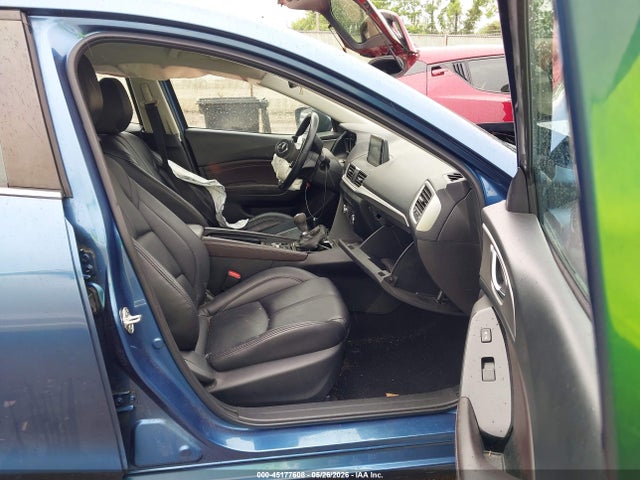 Mazda Mazda3 Touring