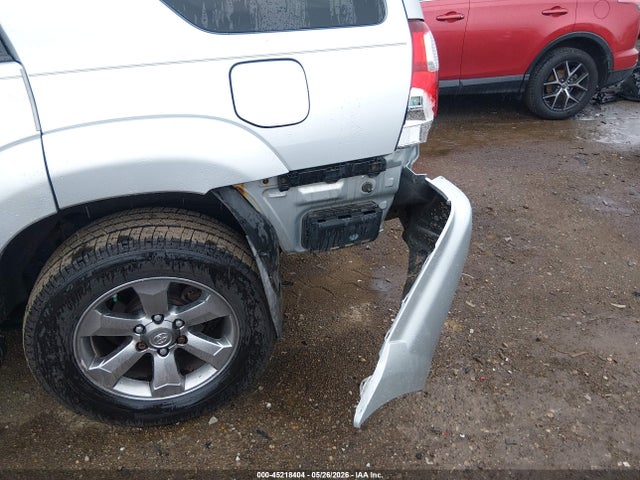 Toyota 4Runner Limited V6