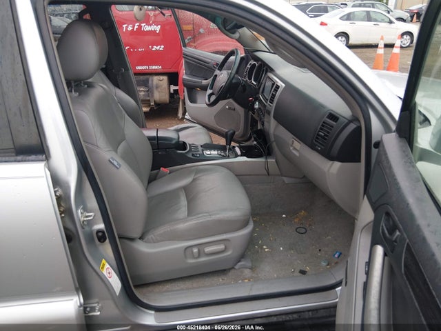 Toyota 4Runner Limited V6