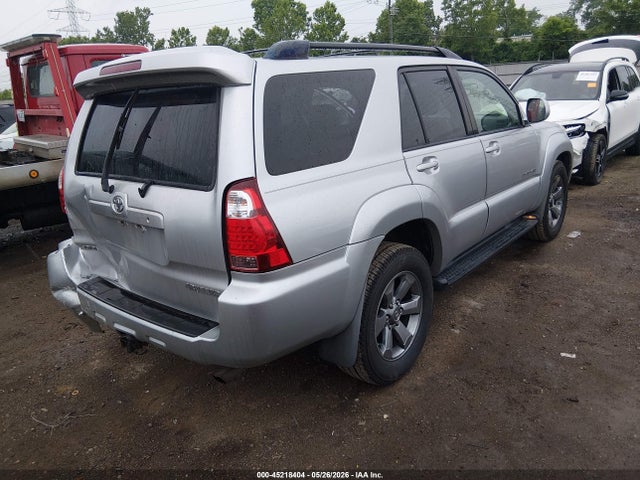 Toyota 4Runner Limited V6